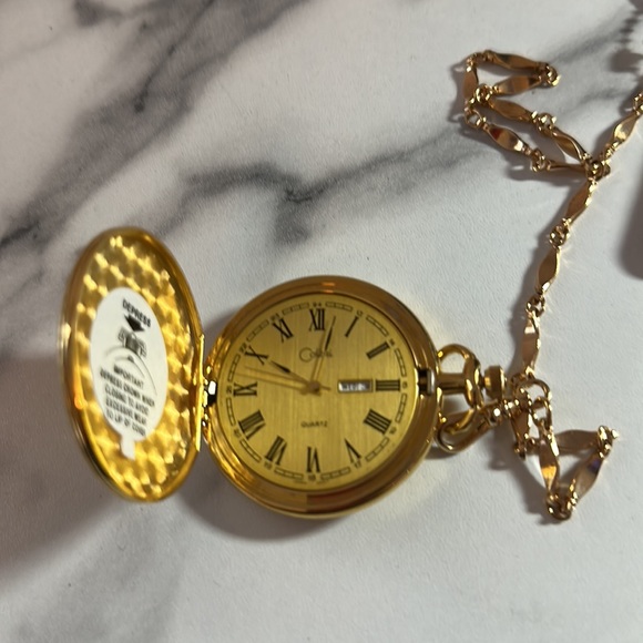 2- Goldtone Pocket watches- colibri and no brand - Picture 15 of 17